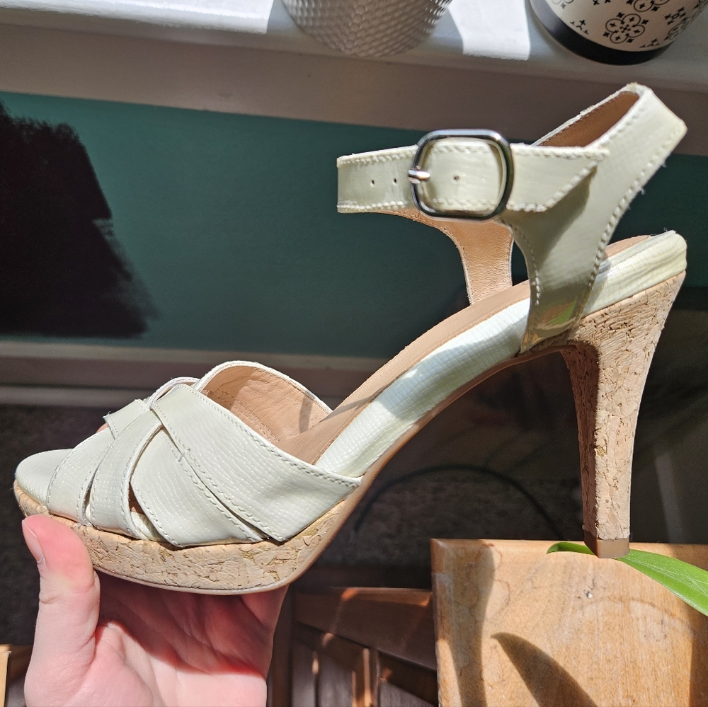 Cork padded heels